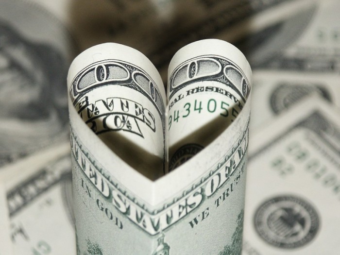Могут ли любовь и деньги жить дружно?